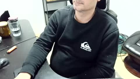 Snapshot of _zeus____ chatting on November 20, 2025, 4:23 am Zeus online show from November 20, 2025, 4:23 am