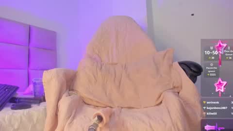  Zoe  online show from January 3, 2025, 10:51 pm