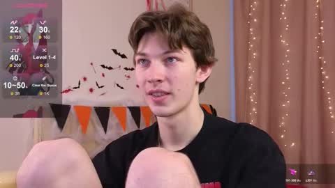 Snapshot of a11ice chatting on October 29, 2025, 12:29 pm Denis online show from October 29, 2025, 12:29 pm