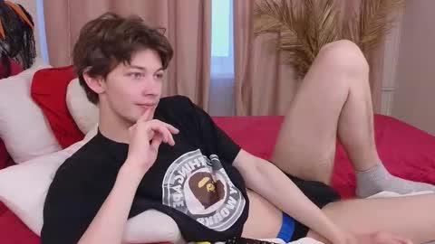 Snapshot of a11ice chatting on October 30, 2025, 12:39 pm Denis online show from October 30, 2025, 12:39 pm