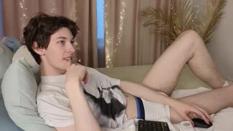 Snapshot of a11ice chatting on November 12, 2025, 12:27 pm Denis online show from November 12, 2025, 12:27 pm