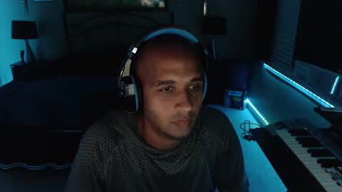 a4orce online show from October 22, 2025, 2:12 am