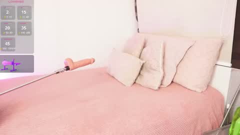 Alexandra  online show from October 28, 2025, 9:13 am