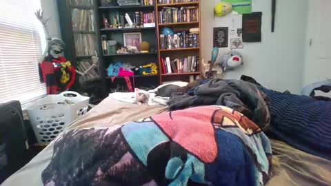 A Bored Dragon online show from March 12, 2025, 6:33 pm