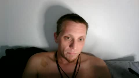 A Bored Dragon online show from November 27, 2025, 9:06 pm