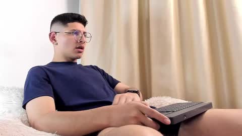 alejo online show from February 7, 2025, 4:16 am