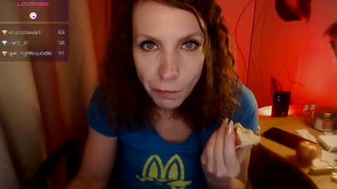 Snapshot of aamazingjoi chatting on January 6, 2025, 4:04 am Katie online show from January 6, 2025, 4:04 am