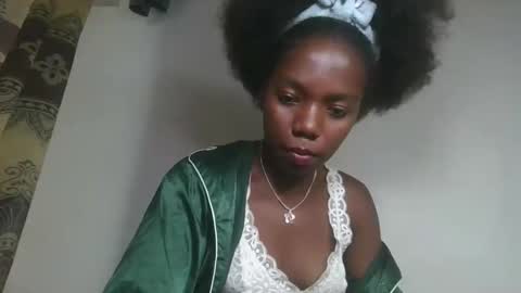 aangevelo online show from November 9, 2025, 10:02 am