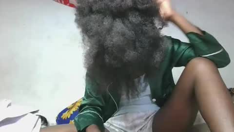 aangevelo online show from November 28, 2025, 2:03 am