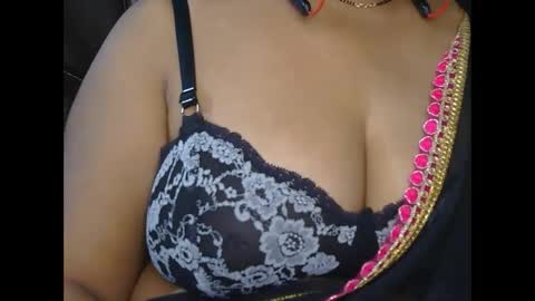 aaradhya_sexy_88 online show from February 18, 2025, 9:10 am