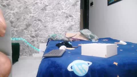 Aaron kwok online show from February 15, 2025, 4:03 am