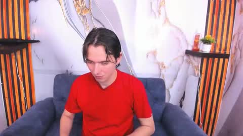 Aaron online show from December 1, 2025, 8:03 pm