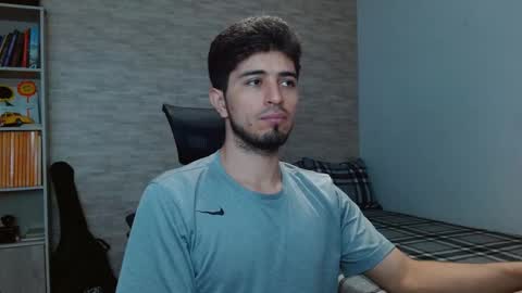 Snapshot of aaron_paul_ chatting on September 21, 2025, 6:09 pm Aaron online show from September 21, 2025, 6:09 pm