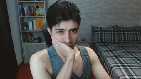 Snapshot of aaron_paul_ chatting on September 28, 2025, 6:57 pm Aaron online show from September 28, 2025, 6:57 pm