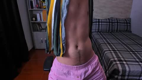 Snapshot of aaron_paul_ chatting on November 13, 2025, 6:18 pm Aaron online show from November 13, 2025, 6:18 pm