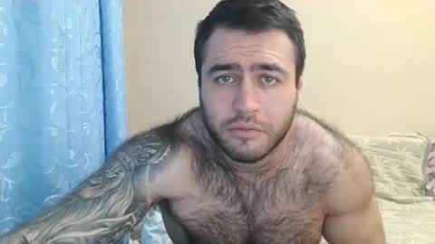 Snapshot of aaron_royal chatting on December 12, 2024, 6:31 pm Davin tayl online show from December 12, 2024, 6:31 pm