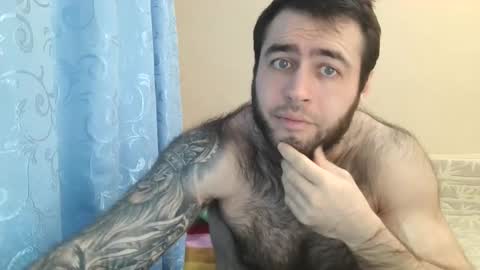 Snapshot of aaron_royal chatting on January 3, 2025, 5:42 pm Davin tayl online show from January 3, 2025, 5:42 pm