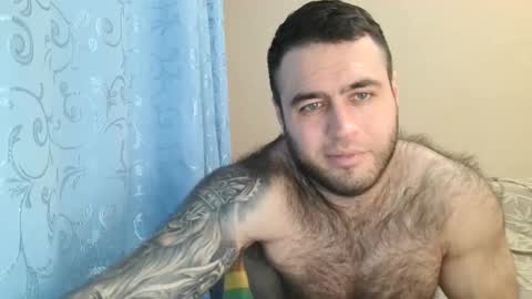 Snapshot of aaron_royal chatting on January 30, 2025, 6:43 pm Davin tayl online show from January 30, 2025, 6:43 pm
