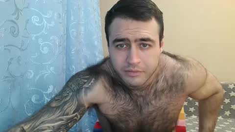 Snapshot of aaron_royal chatting on February 11, 2025, 6:33 pm Davin tayl online show from February 11, 2025, 6:33 pm