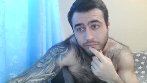 Snapshot of aaron_royal chatting on March 6, 2025, 11:58 am Davin tayl online show from March 6, 2025, 11:58 am
