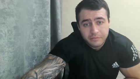 Snapshot of aaron_royal chatting on September 26, 2025, 4:33 pm Davin tayl online show from September 26, 2025, 4:33 pm