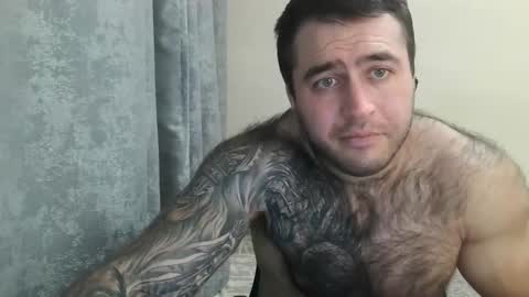 Snapshot of aaron_royal chatting on September 29, 2025, 3:50 pm Davin tayl online show from September 29, 2025, 3:50 pm