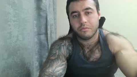 Snapshot of aaron_royal chatting on September 30, 2025, 5:18 pm Davin tayl online show from September 30, 2025, 5:18 pm