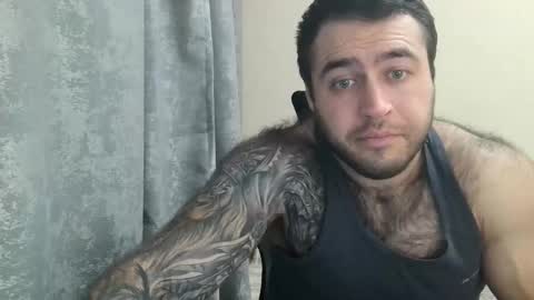 Snapshot of aaron_royal chatting on October 3, 2025, 4:37 pm Davin tayl online show from October 3, 2025, 4:37 pm