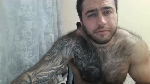 Snapshot of aaron_royal chatting on October 8, 2025, 3:37 am Davin tayl online show from October 8, 2025, 3:37 am
