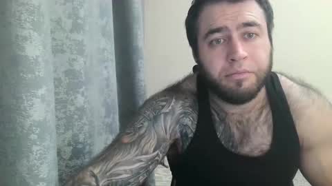 Snapshot of aaron_royal chatting on October 21, 2025, 5:24 pm Davin tayl online show from October 21, 2025, 5:24 pm