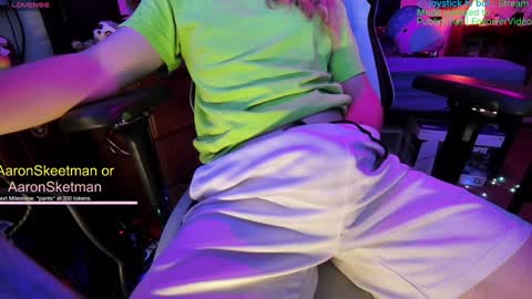 Snapshot of aaronskeetman chatting on January 21, 2025, 6:54 am Aaron Skeetman online show from January 21, 2025, 6:54 am