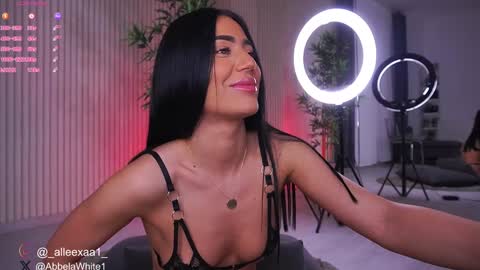 Snapshot of abbela_white chatting on January 8, 2025, 9:42 am Alexa online show from January 8, 2025, 9:42 am