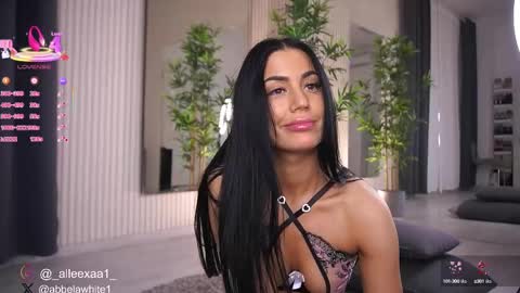 Snapshot of abbela_white chatting on February 25, 2025, 12:34 pm Alexa online show from February 25, 2025, 12:34 pm