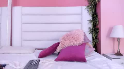 abbey_walker online show from February 28, 2025, 3:37 am