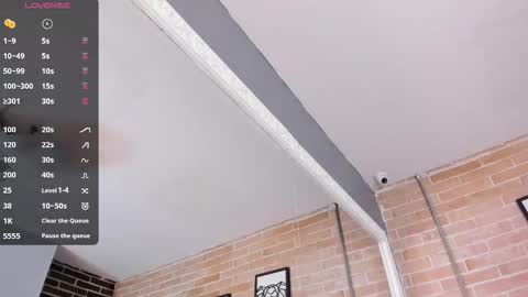 abbey_walker online show from October 17, 2025, 10:51 am