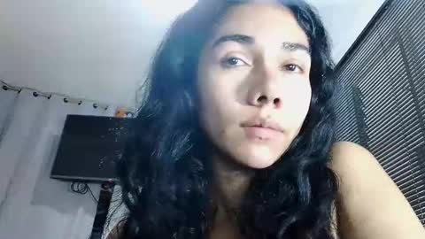 Snapshot of abbi_moon chatting on January 6, 2025, 12:02 pm Martina online show from January 6, 2025, 12:02 pm