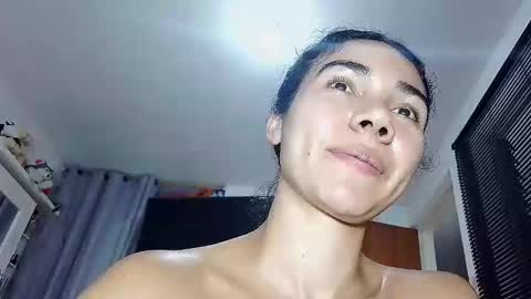 Snapshot of abbi_moon chatting on January 7, 2025, 11:48 am Martina online show from January 7, 2025, 11:48 am