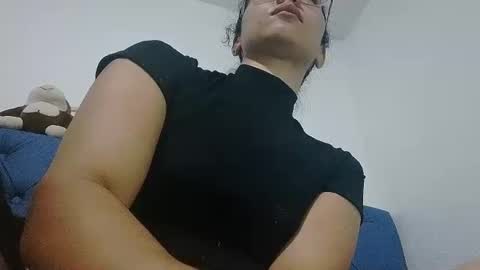 Snapshot of abbi_moon chatting on February 13, 2025, 8:45 pm Martina online show from February 13, 2025, 8:45 pm