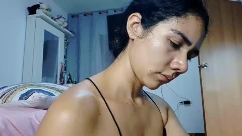 Snapshot of abbi_moon chatting on February 22, 2025, 5:46 pm Martina online show from February 22, 2025, 5:46 pm