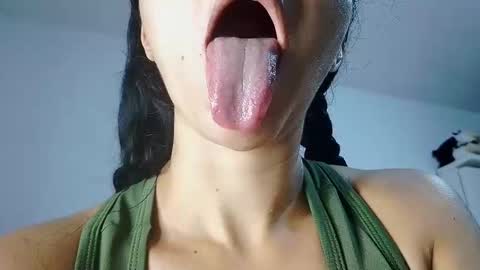 Snapshot of abbi_moon chatting on February 23, 2025, 11:25 pm Martina online show from February 23, 2025, 11:25 pm