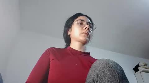 Snapshot of abbi_moon chatting on February 28, 2025, 9:23 pm Martina online show from February 28, 2025, 9:23 pm