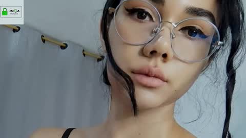 Snapshot of abbi_moon chatting on September 17, 2025, 12:18 pm Martina online show from September 17, 2025, 12:18 pm