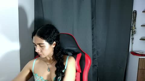 Snapshot of abbi_moon chatting on October 10, 2025, 2:38 pm Martina online show from October 10, 2025, 2:38 pm