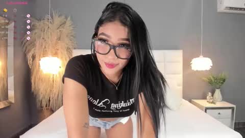 Abbie  online show from November 28, 2025, 11:07 pm