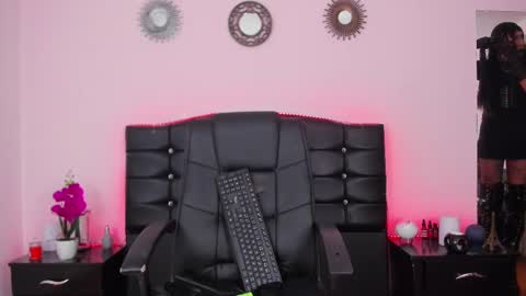 Snapshot of abbigaiil_fuster_ chatting on February 18, 2025, 11:00 am Abbigail Fuster online show from February 18, 2025, 11:00 am
