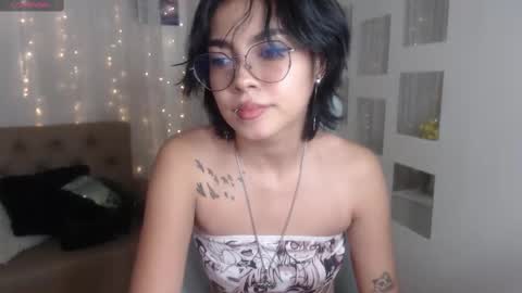 Snapshot of abbiross chatting on March 12, 2025, 7:28 pm Abbi online show from March 12, 2025, 7:28 pm