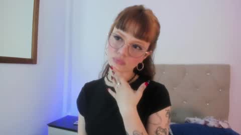 Snapshot of abby_jones2 chatting on November 11, 2025, 2:55 am abby jones online show from November 11, 2025, 2:55 am