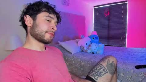 START TRANSMISSION ---- AM COLOMBIA TIME online show from October 3, 2025, 5:21 pm