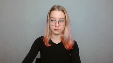 Snapshot of abbymoore__ chatting on December 29, 2024, 9:39 am Abby Lovense is active online show from December 29, 2024, 9:39 am