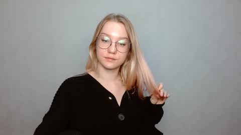 Snapshot of abbymoore__ chatting on January 17, 2025, 1:24 pm Abby Lovense is active online show from January 17, 2025, 1:24 pm